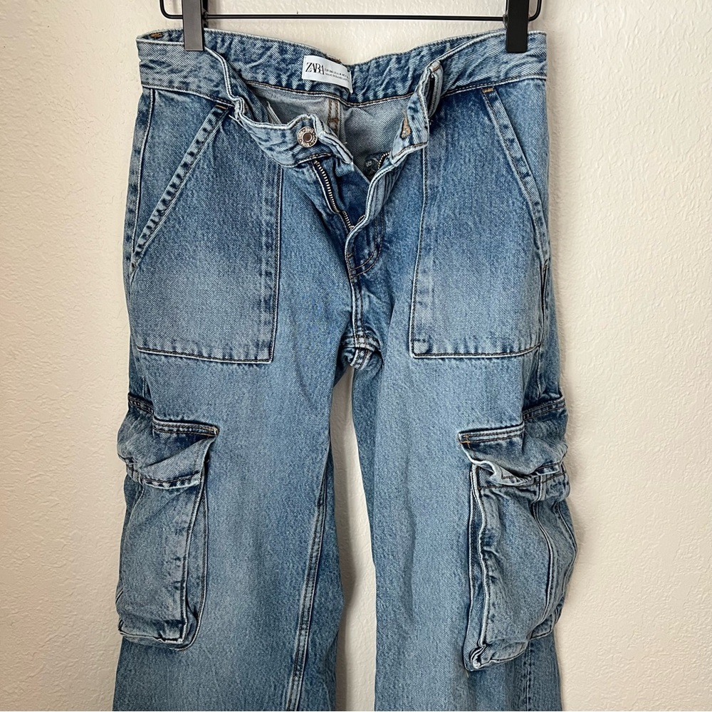 Zara - Picture 3 of 10
